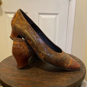 Vintage Margaret J for Neumann Marcus heels for the 80s size 8.